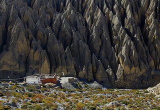 Saribung Pass Trek (Upper Mustang to Nar-Phu Valley), 22 Days