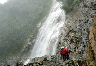 Teri-La Pass Trek (Upper Mustang to Nar Phu Valley), 27 Days