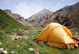 Teri-La Pass Trek (Upper Mustang to Nar Phu Valley), 27 Days