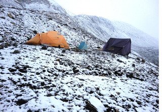 Teri-La Pass Trek (Upper Mustang to Nar Phu Valley), 27 Days