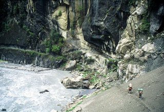 Nar Phu Valley Trek via Kang-La Pass, 15 Days