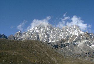 Everest the hard way, via Renjola Pass, Chola Pass and Khongmala Pass Lodge Trek, 19 Days Fixed Departure!