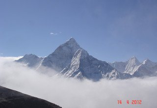 Everest the hard way, via Renjola Pass, Chola Pass and Khongmala Pass Lodge Trek, 19 Days Fixed Departure!